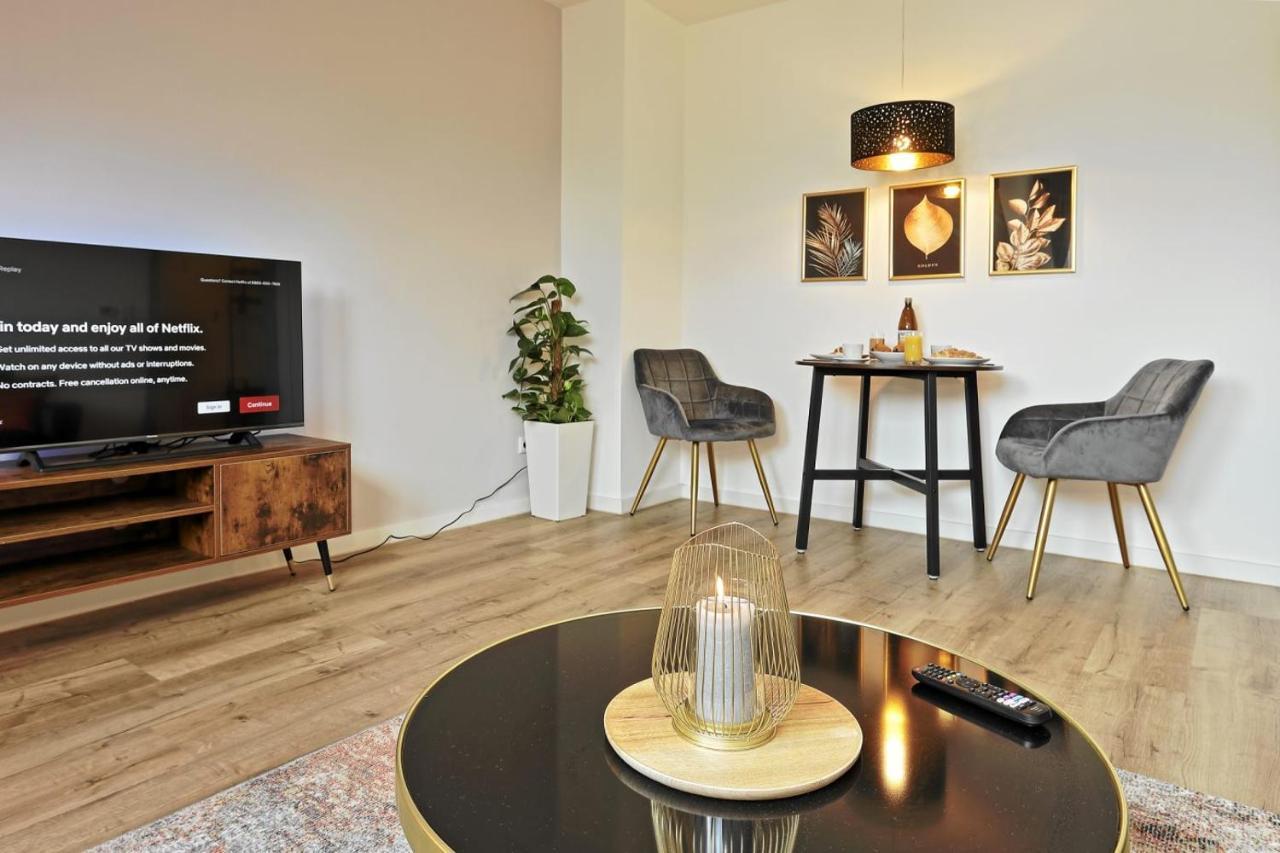 Near Messe! - Stay&Dream - 50Qm - City - Kitchen - Netflix เครเฟลด์ ภายนอก รูปภาพ